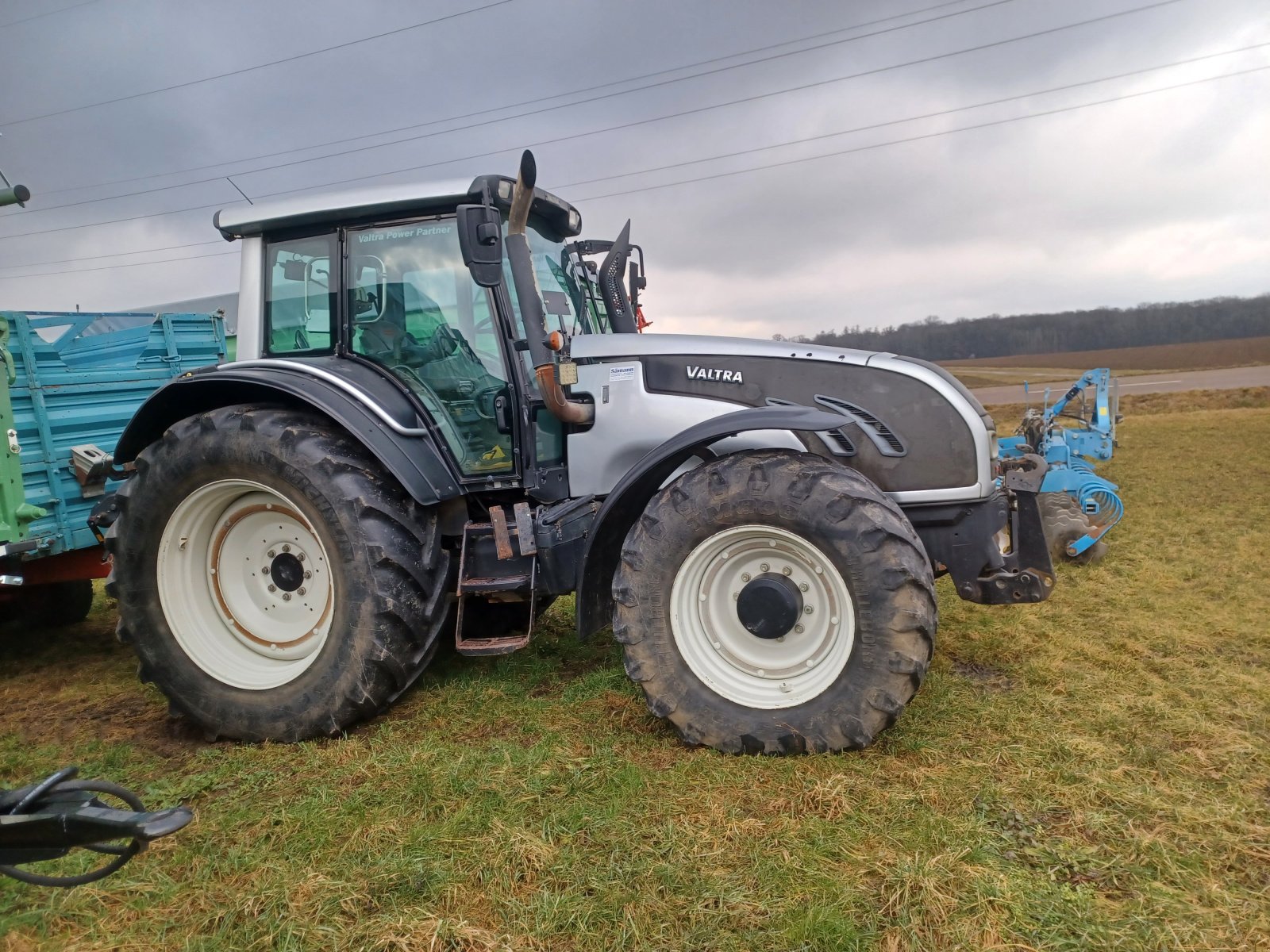 Traktor typu Valtra T161 Advance, Gebrauchtmaschine v Uffenheim (Obrázek 12)
