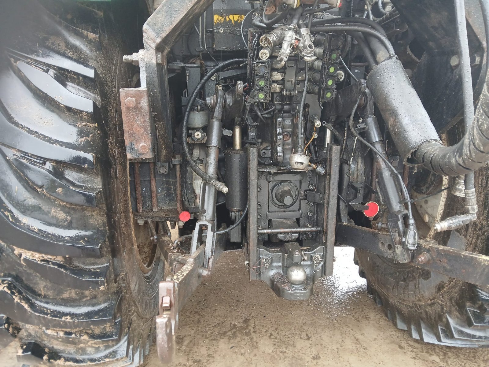 Traktor van het type Valtra T162, Gebrauchtmaschine in Tannhausen (Foto 10)