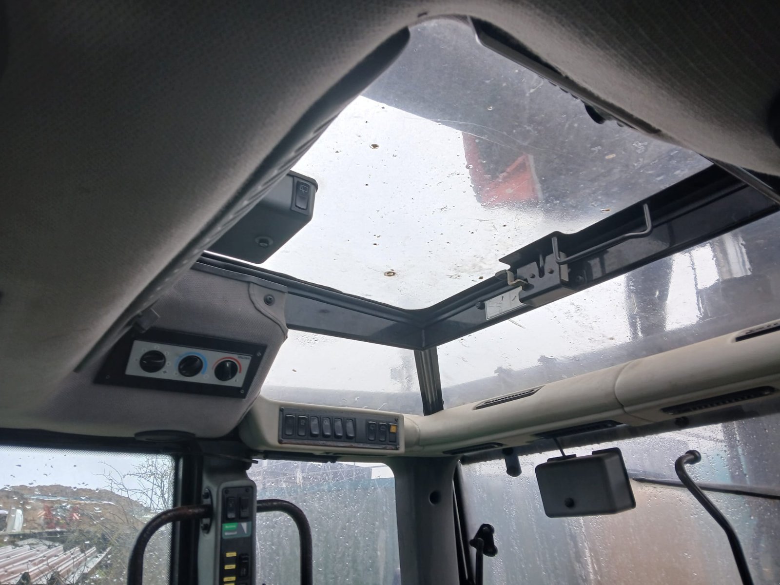 Traktor van het type Valtra T162, Gebrauchtmaschine in Tannhausen (Foto 12)