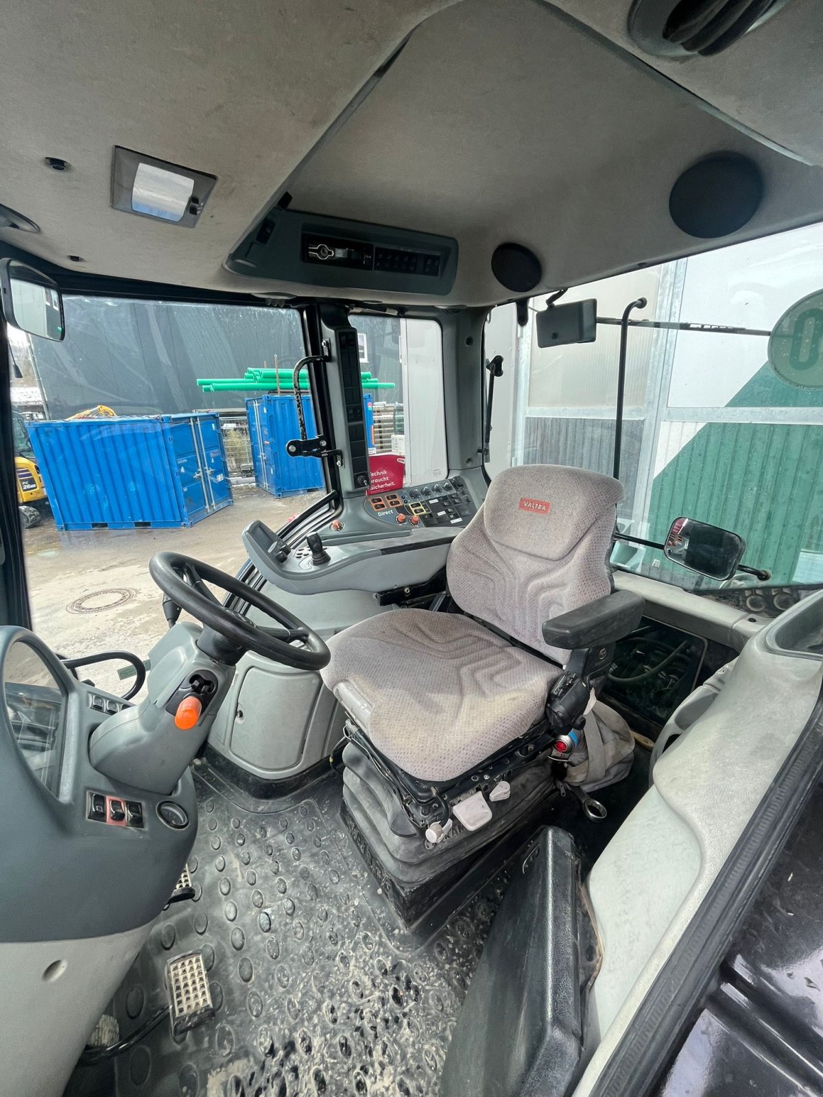 Traktor типа Valtra T163 D, Gebrauchtmaschine в Antdorf (Фотография 7)