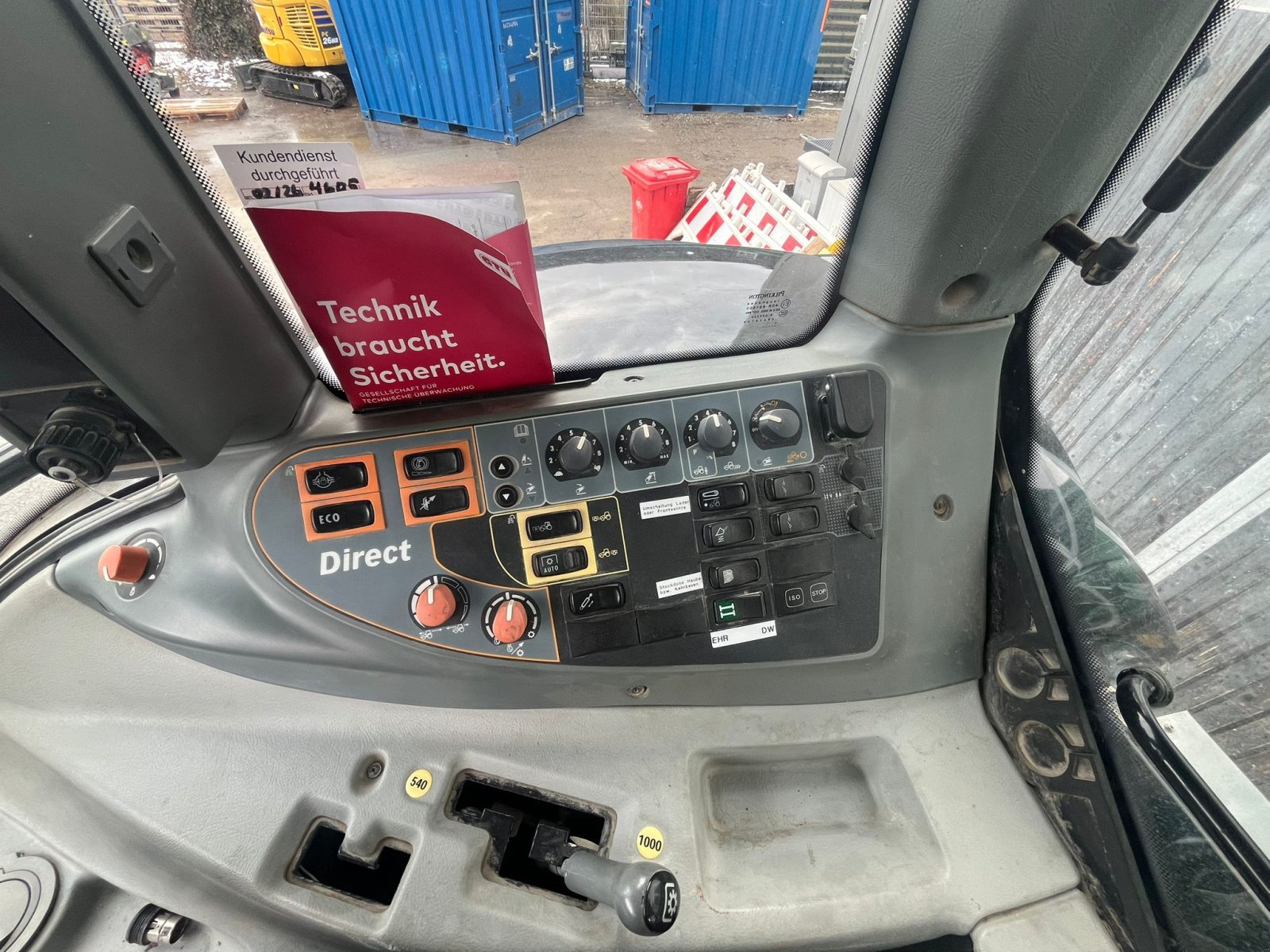 Traktor типа Valtra T163 D, Gebrauchtmaschine в Antdorf (Фотография 12)