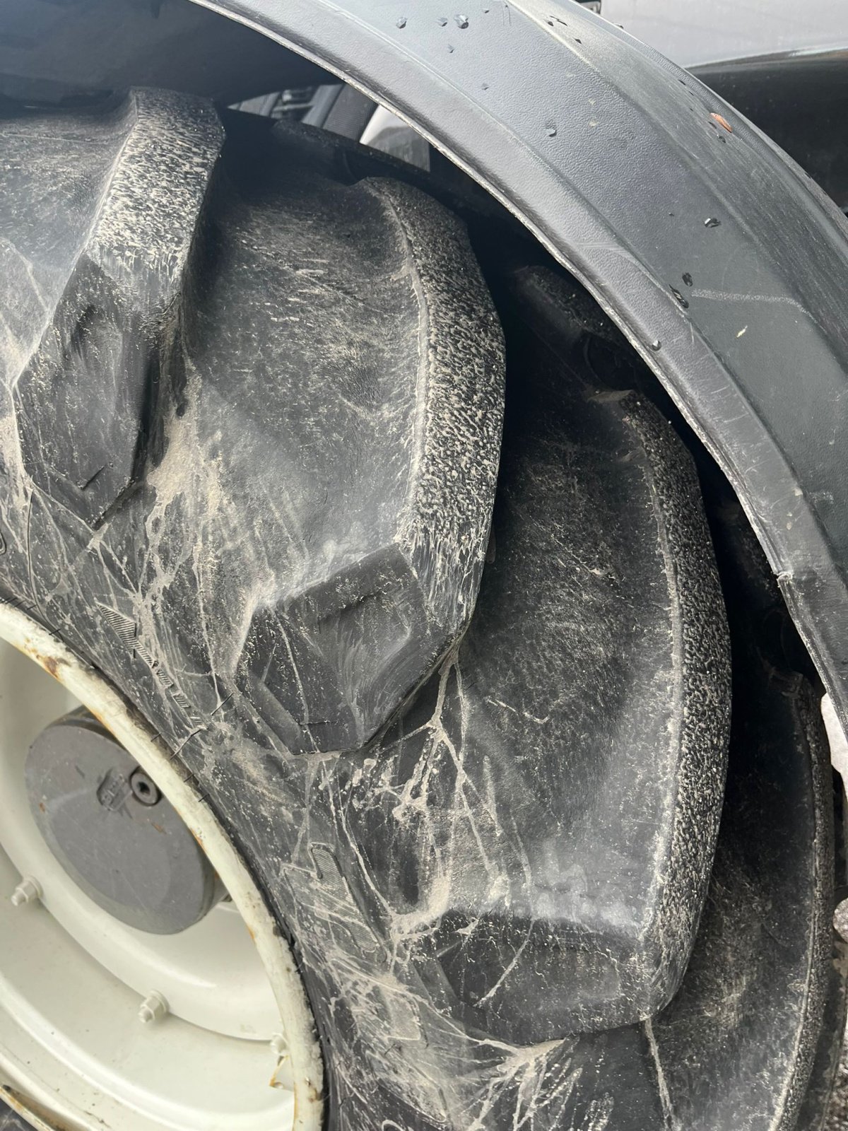 Traktor типа Valtra T163 D, Gebrauchtmaschine в Antdorf (Фотография 15)