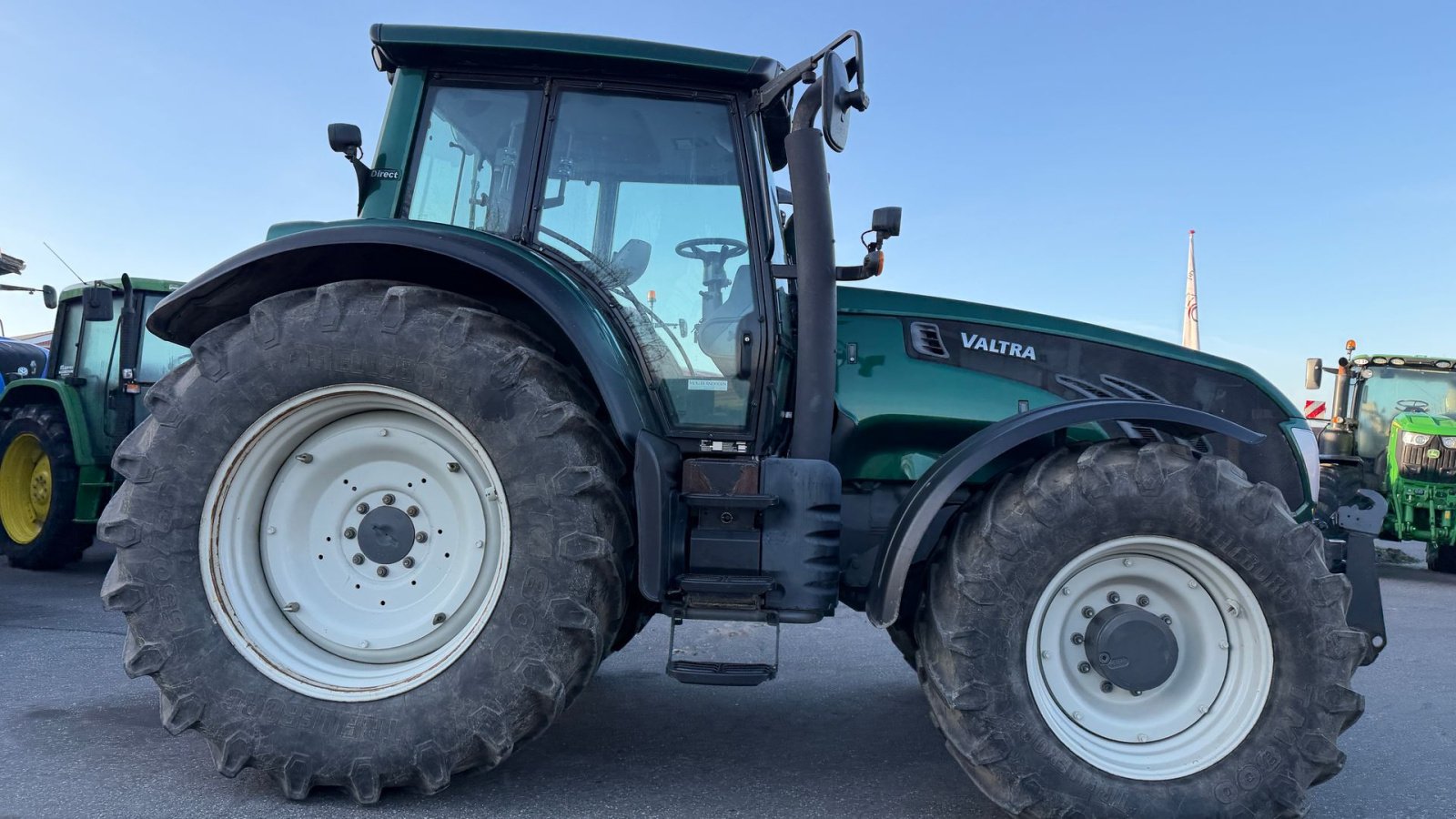 Traktor типа Valtra T163 DIRECT KUN 2600 TIMER!, Gebrauchtmaschine в Nørager (Фотография 9)