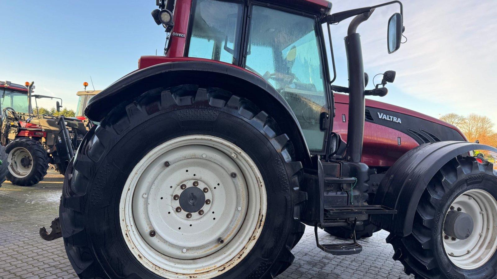 Traktor of the type Valtra T163 DIRECT KUN 5300 TIMER OG FRONT PTO!, Gebrauchtmaschine in Nørager (Picture 13)