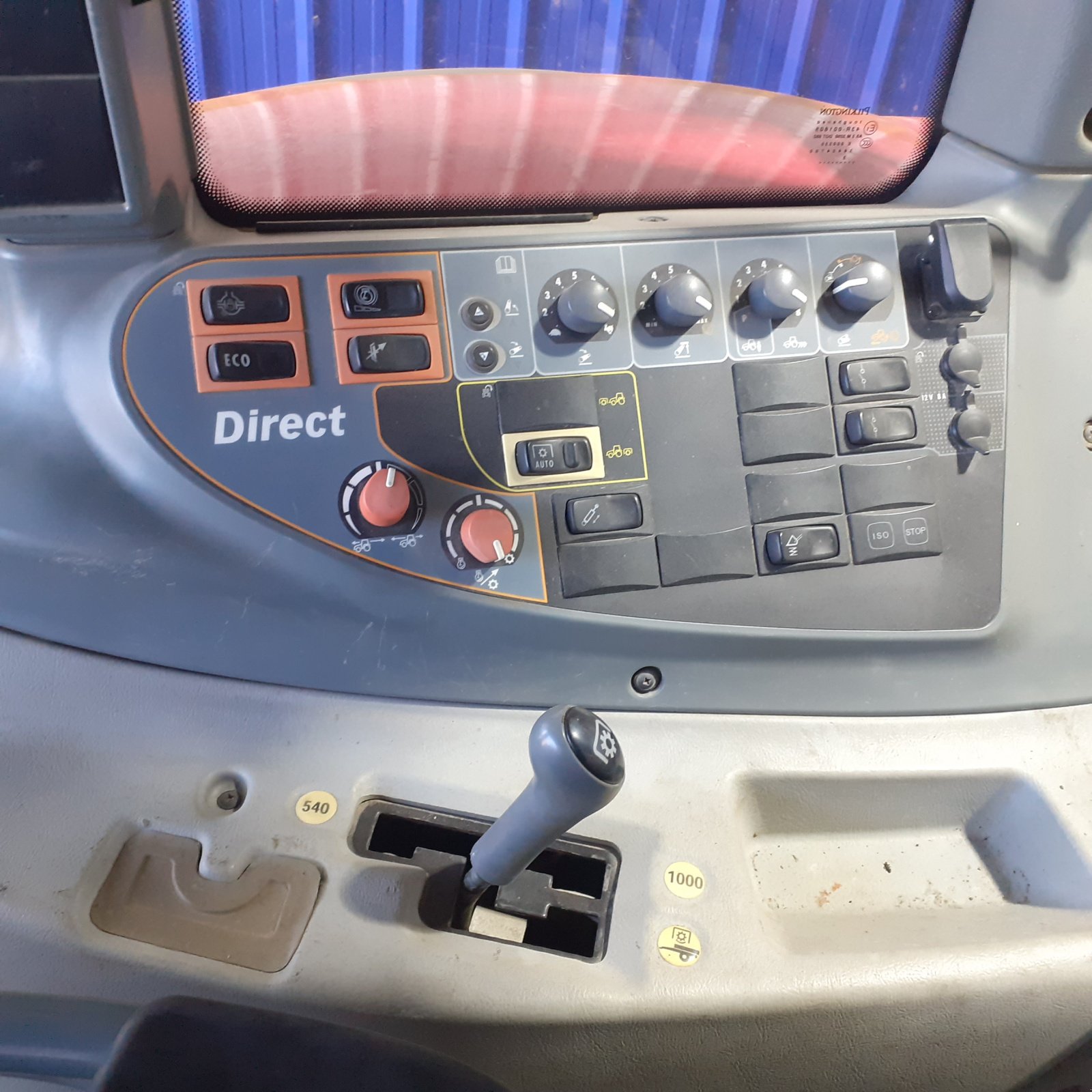 Traktor of the type Valtra T163, Gebrauchtmaschine in HERLIN LE SEC (Picture 10)