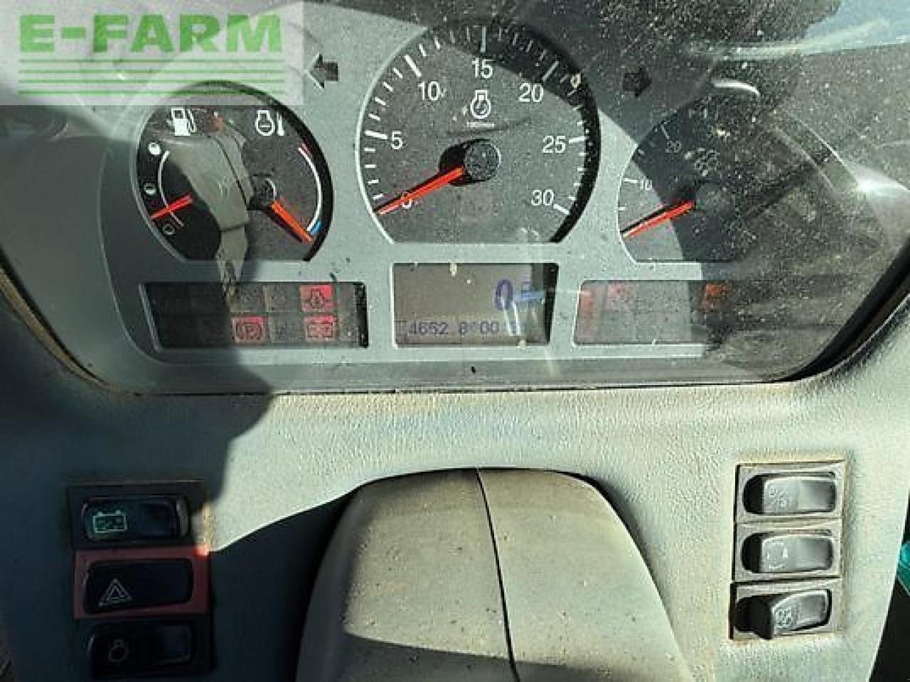 Traktor du type Valtra t163v, Gebrauchtmaschine en MONFERRAN (Photo 11)