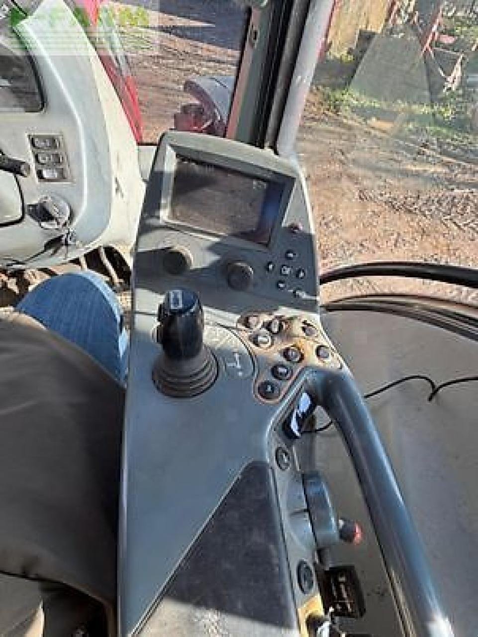 Traktor du type Valtra t163v, Gebrauchtmaschine en MONFERRAN (Photo 12)