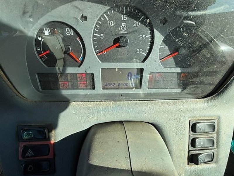 Traktor Türe ait Valtra T163V, Gebrauchtmaschine içinde Revel (resim 11)