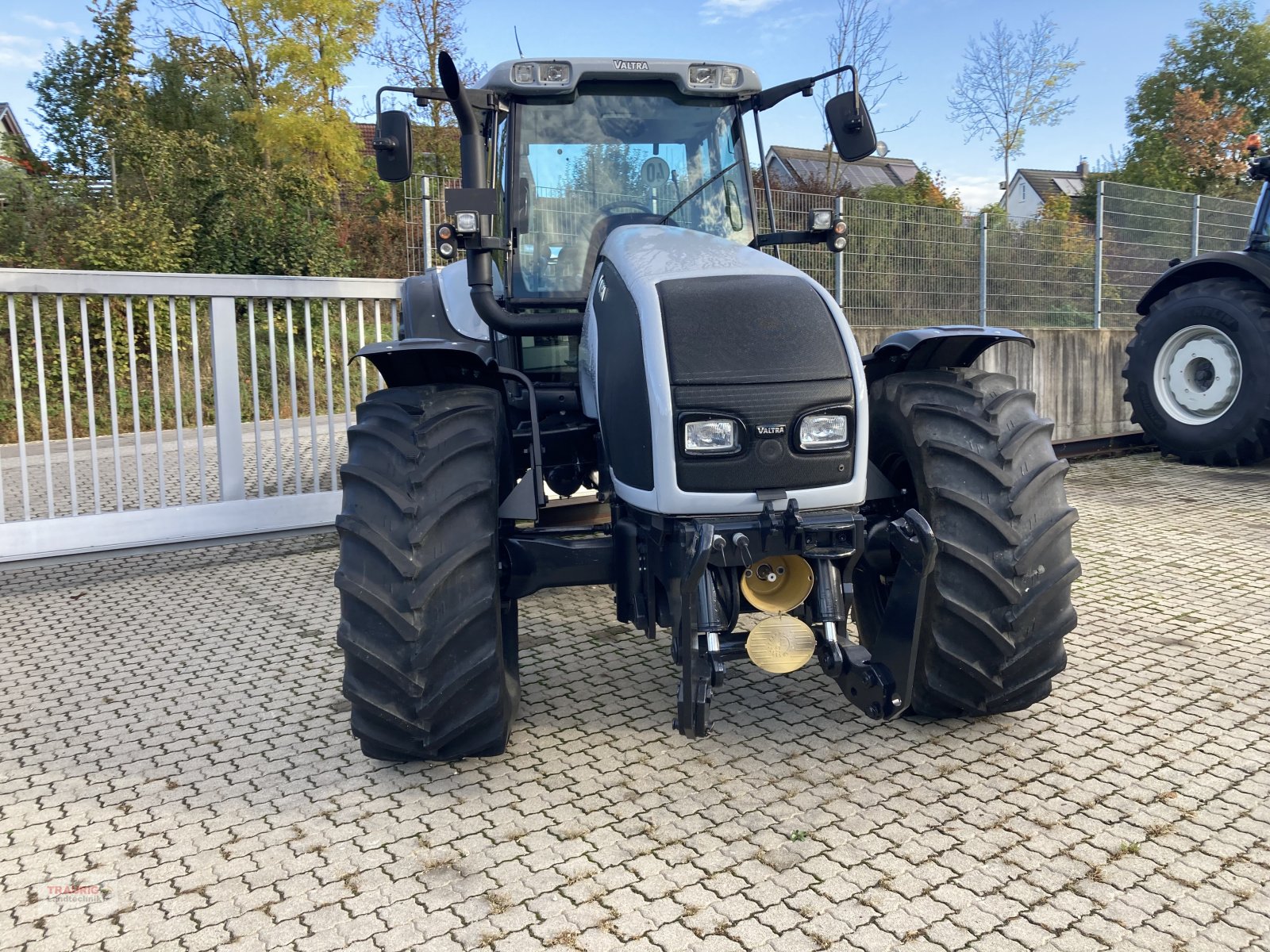 Traktor del tipo Valtra T170, Gebrauchtmaschine In Mainburg/Wambach (Immagine 4)