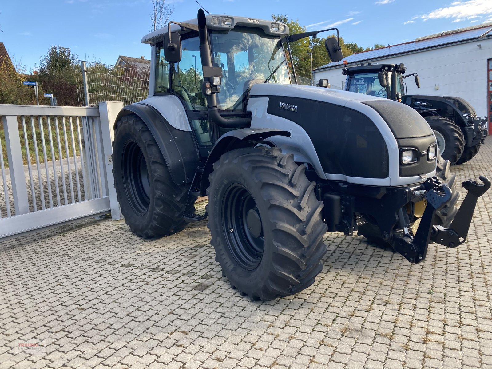 Traktor del tipo Valtra T170, Gebrauchtmaschine In Mainburg/Wambach (Immagine 5)