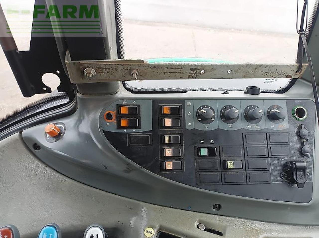 Traktor Türe ait Valtra t171, Gebrauchtmaschine içinde WALLHAUSEN (resim 10)