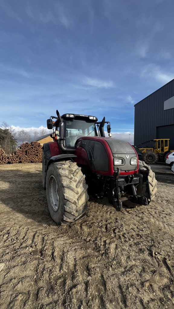 Traktor typu Valtra T172V, Gebrauchtmaschine v Calmont (Obrázek 4)
