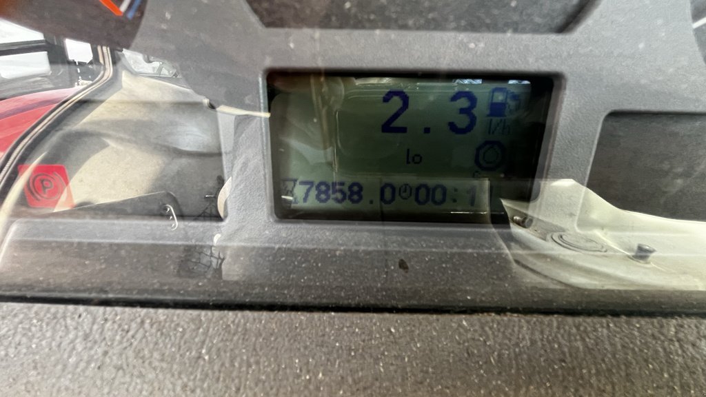 Traktor typu Valtra T172V, Gebrauchtmaschine v Calmont (Obrázek 8)