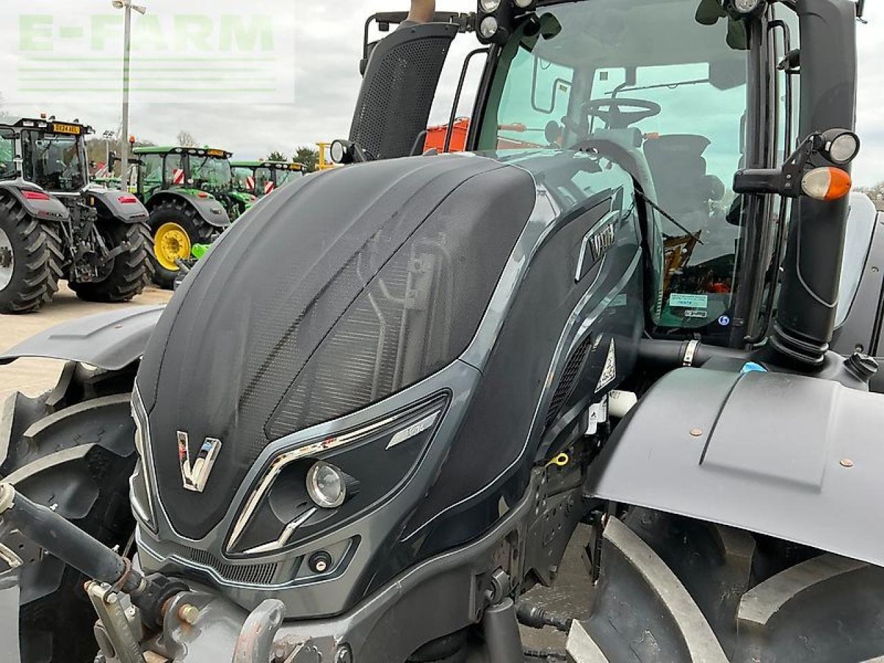 Traktor Türe ait Valtra t174 active tractor (st26000), Gebrauchtmaschine içinde SHAFTESBURY (resim 17)