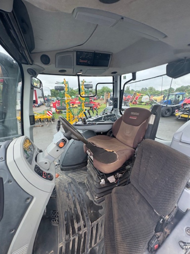 Traktor типа Valtra T174 active, Gebrauchtmaschine в Neufchâtel-en-Bray (Фотография 10)