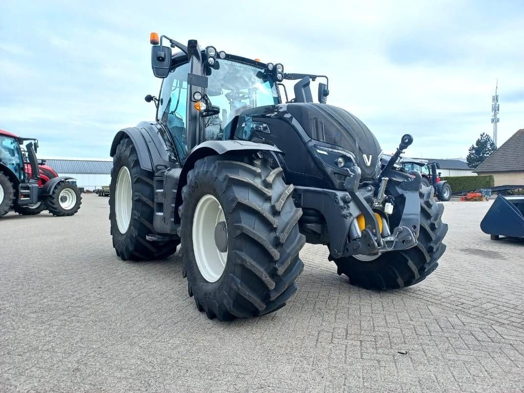 Traktor a típus Valtra T174 Direct Smart Touch, 2021, 450 hours!, Gebrauchtmaschine ekkor: Marknesse (Kép 2)