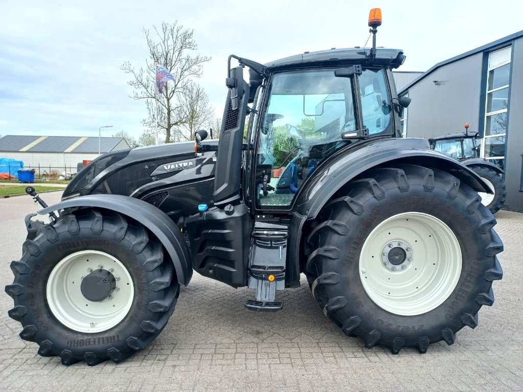 Traktor a típus Valtra T174 Direct Smart Touch, 2021, 450 hours!, Gebrauchtmaschine ekkor: Marknesse (Kép 3)