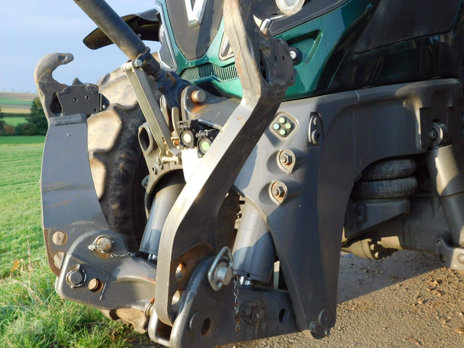 Traktor tip Valtra T174 E D  25 Edition, Gebrauchtmaschine in Gross-Bieberau (Poză 7)