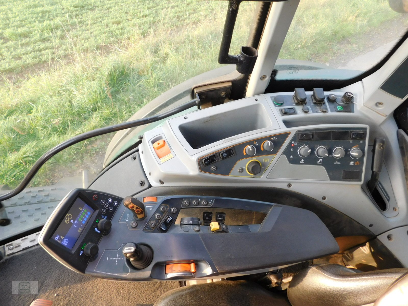 Traktor tip Valtra T174 E D  25 Edition, Gebrauchtmaschine in Gross-Bieberau (Poză 13)