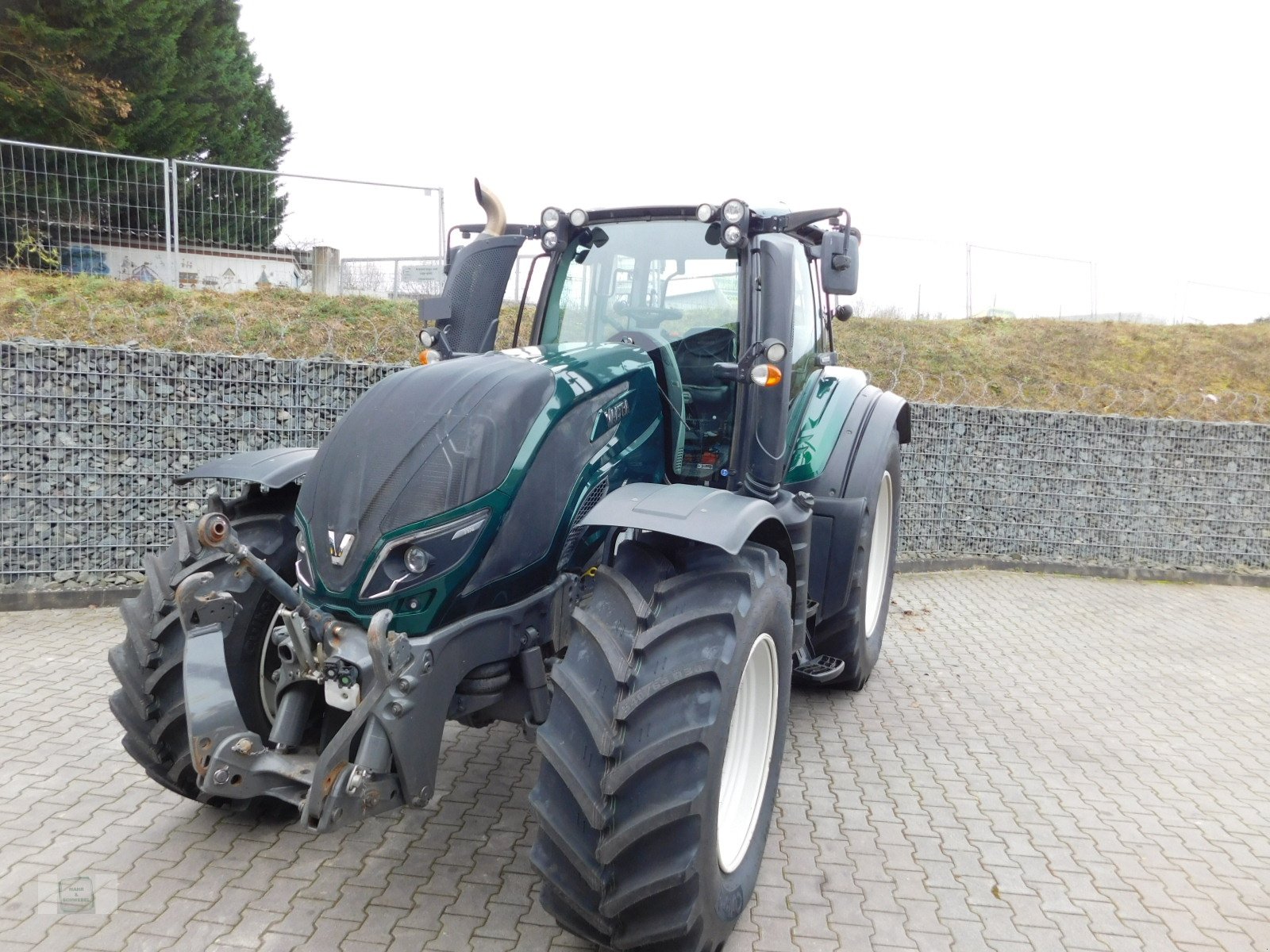 Traktor typu Valtra T174 E D  25 Edition, Gebrauchtmaschine v Gross-Bieberau (Obrázek 2)
