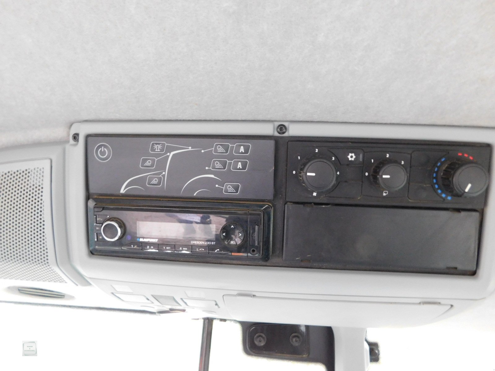 Traktor typu Valtra T174 E D  25 Edition, Gebrauchtmaschine v Gross-Bieberau (Obrázek 12)