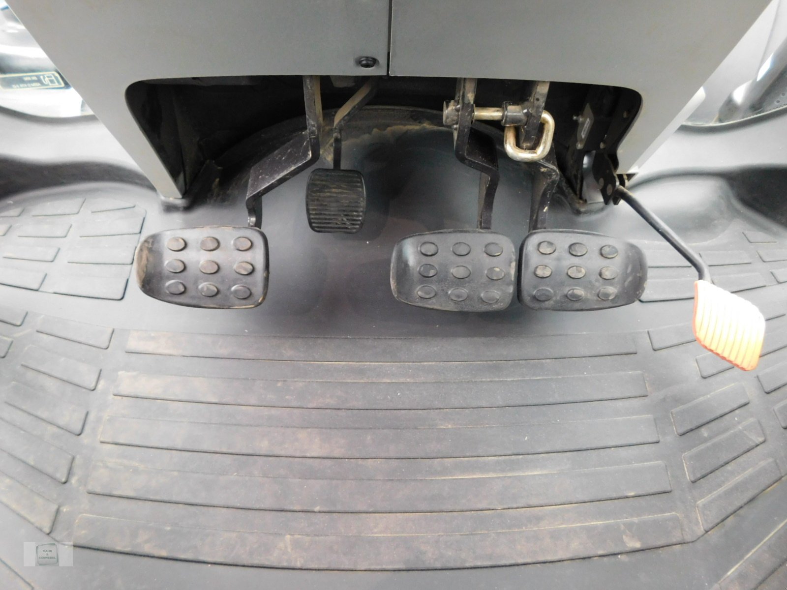 Traktor typu Valtra T174 E D  25 Edition, Gebrauchtmaschine v Gross-Bieberau (Obrázek 14)