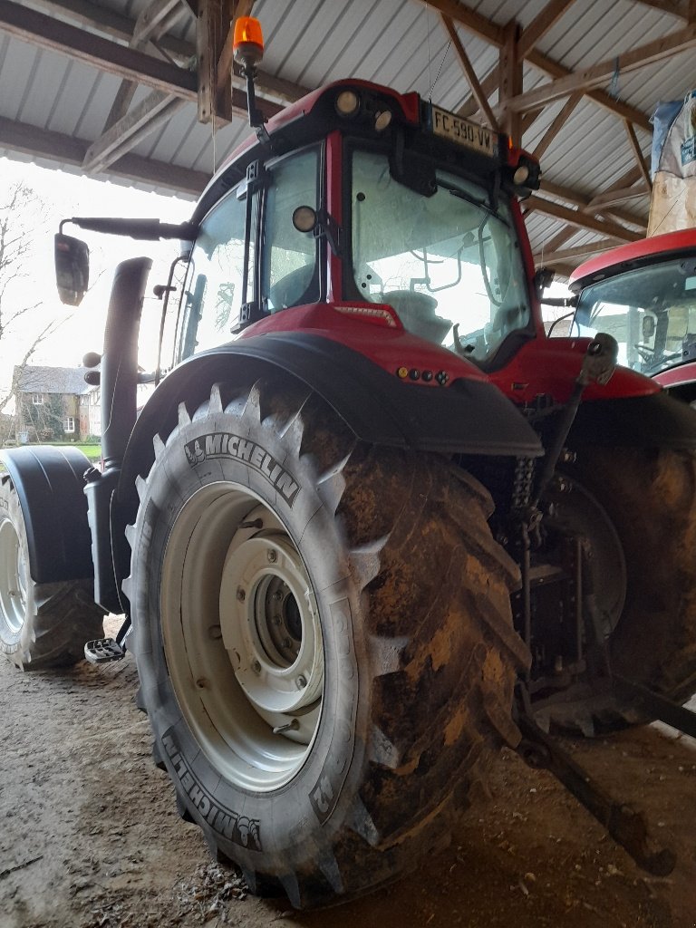 Traktor типа Valtra T174 V, Gebrauchtmaschine в Neufchâtel-en-Bray (Фотография 3)