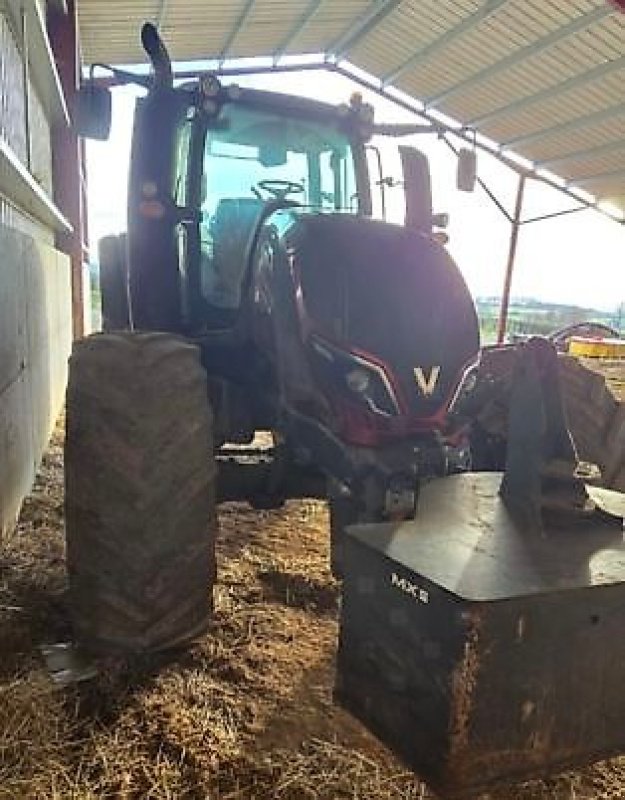 Traktor a típus Valtra T174 VERSU, Gebrauchtmaschine ekkor: PEYROLE (Kép 10)