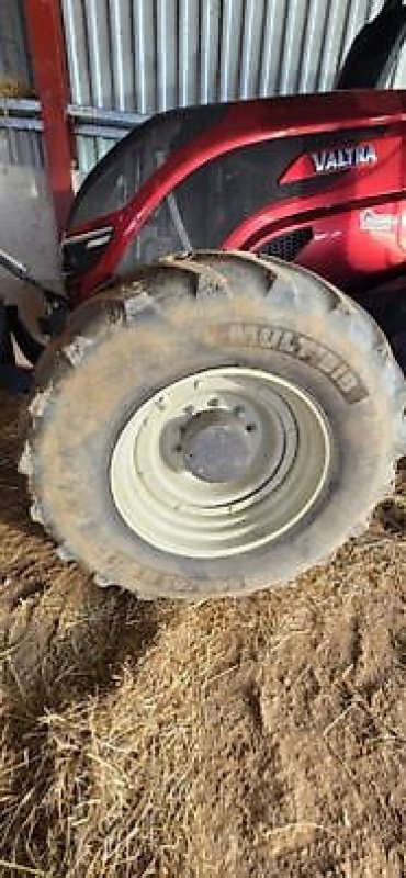 Traktor a típus Valtra T174 VERSU, Gebrauchtmaschine ekkor: PEYROLE (Kép 5)