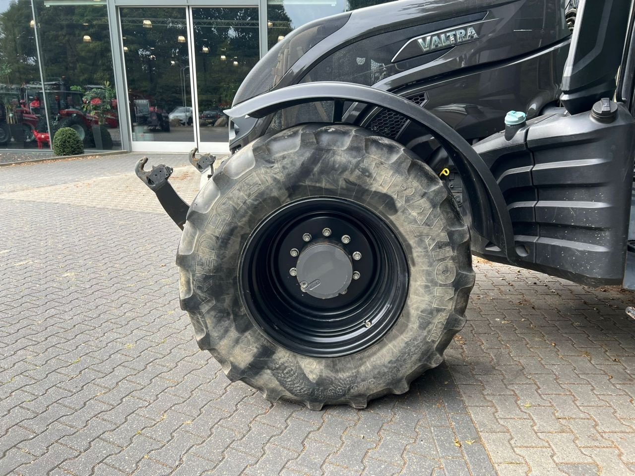 Traktor от тип Valtra T174 Versu, Gebrauchtmaschine в Achterveld (Снимка 5)