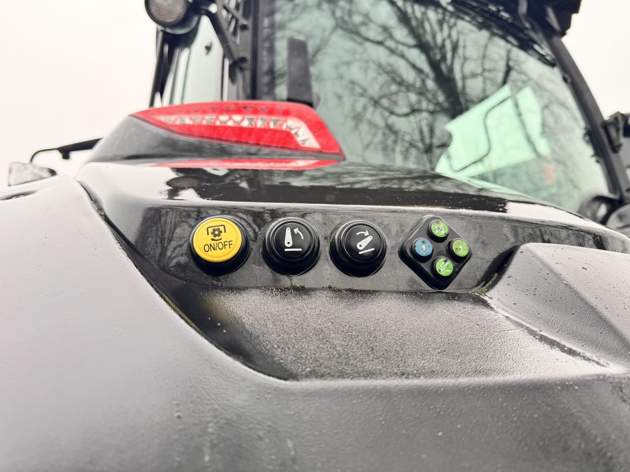 Traktor of the type Valtra T174 Versu, Gebrauchtmaschine in Achterveld (Picture 8)