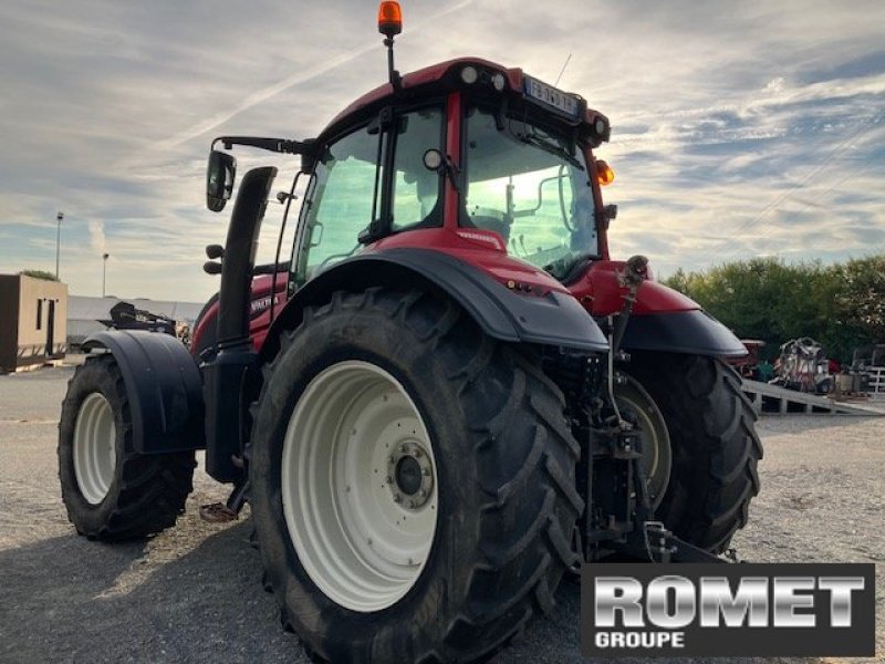 Traktor типа Valtra T174, Gebrauchtmaschine в Gennes sur glaize (Фотография 3)