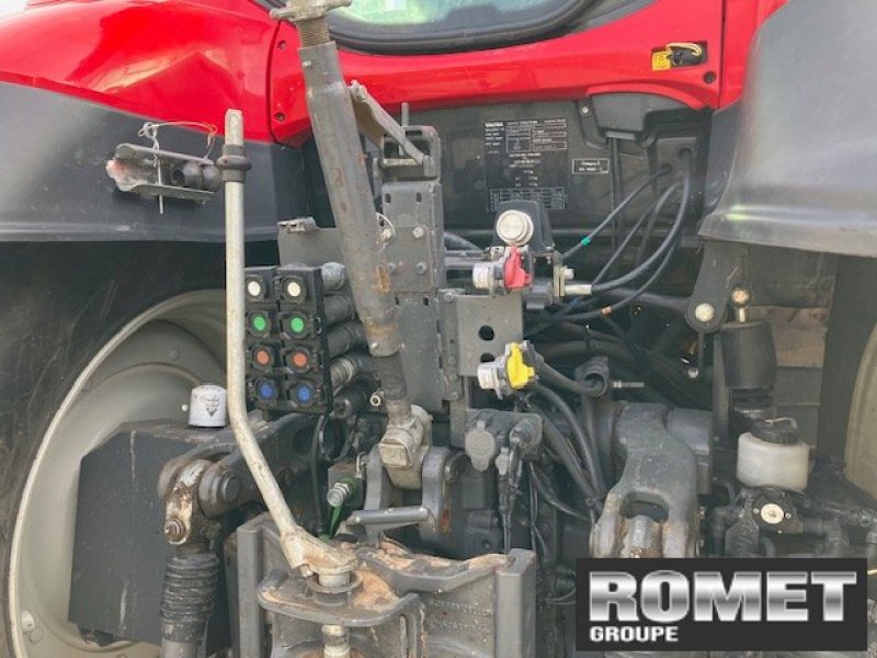 Traktor типа Valtra T174, Gebrauchtmaschine в Gennes sur glaize (Фотография 4)