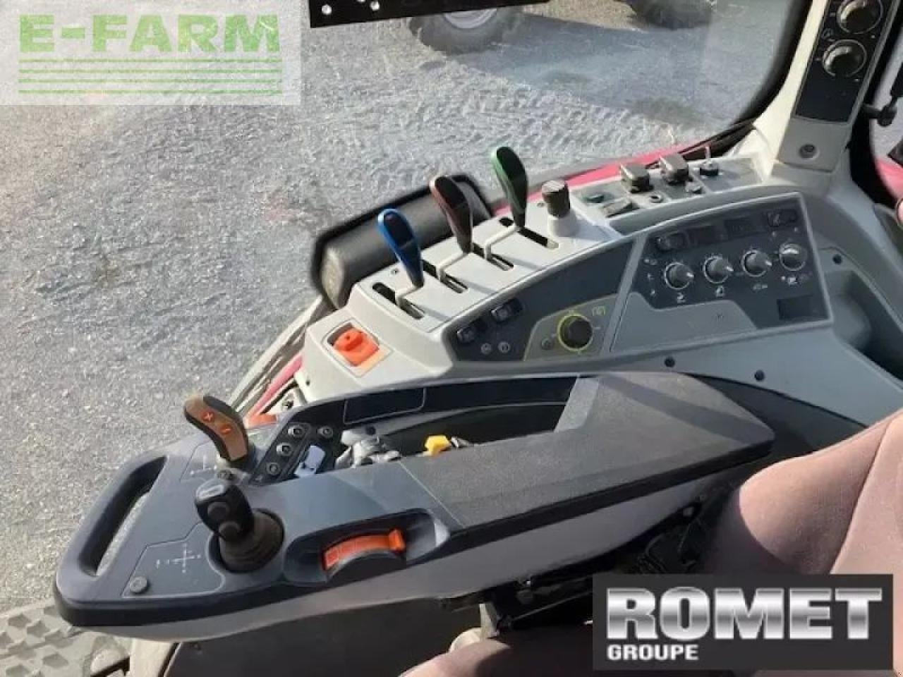 Traktor typu Valtra t174, Gebrauchtmaschine v GENNES-SUR-GLAIZE (Obrázek 9)