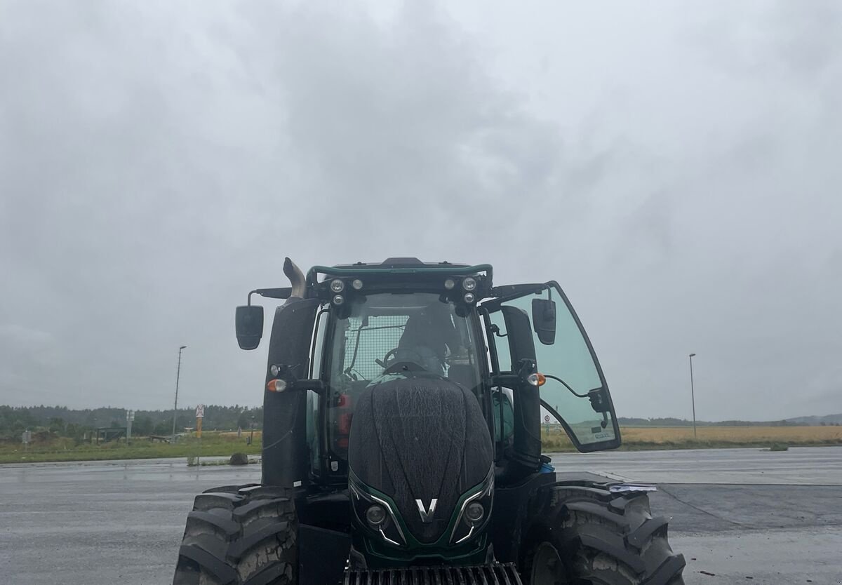 Traktor του τύπου Valtra T174, Gebrauchtmaschine σε Zwettl (Φωτογραφία 21)