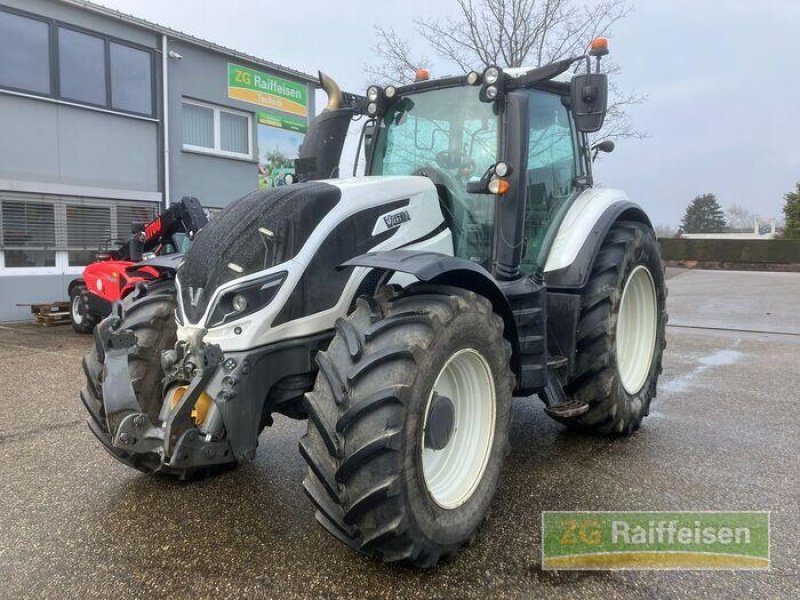 Traktor от тип Valtra T174, Gebrauchtmaschine в Bühl (Снимка 1)