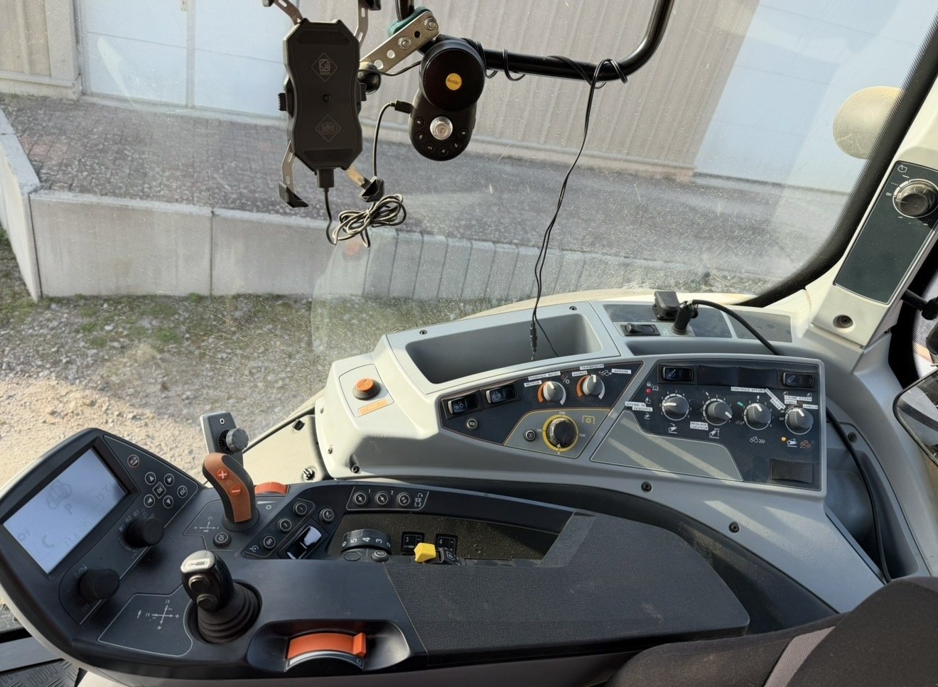 Traktor za tip Valtra T174e, Gebrauchtmaschine u Steinseltz (Slika 3)