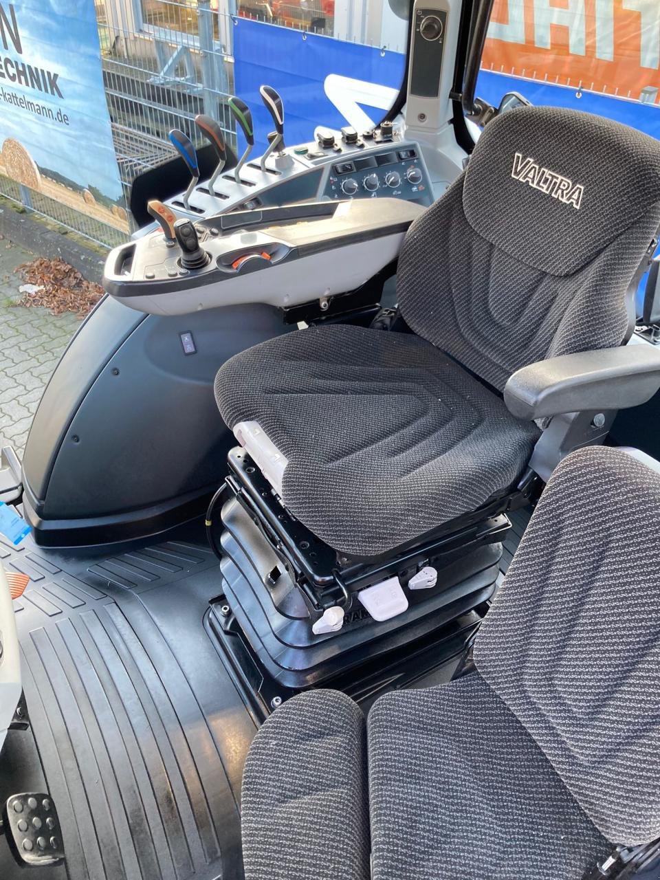 Traktor tipa Valtra T174EA-Active-Unlimited Edition25, Gebrauchtmaschine u Stuhr (Slika 7)