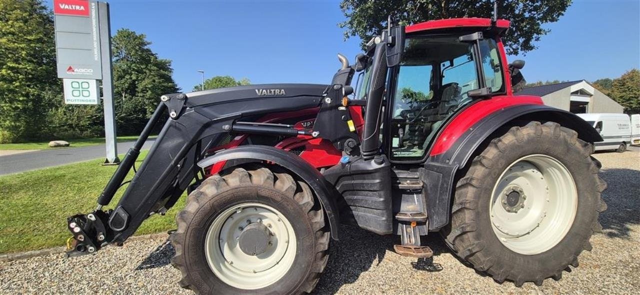 Traktor типа Valtra T174EA M/LÆSSER, Gebrauchtmaschine в Ringkøbing (Фотография 1)
