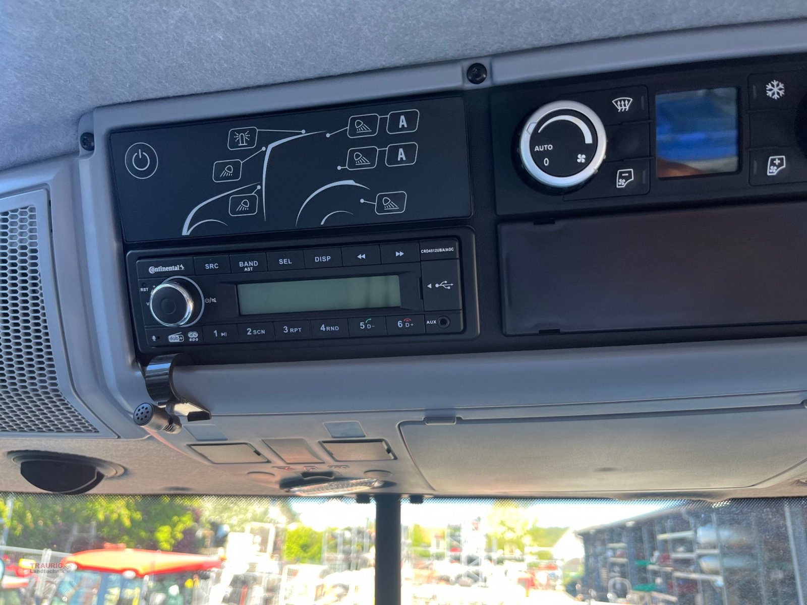 Traktor tipa Valtra T175 A mit FL, Gebrauchtmaschine u Mainburg/Wambach (Slika 4)