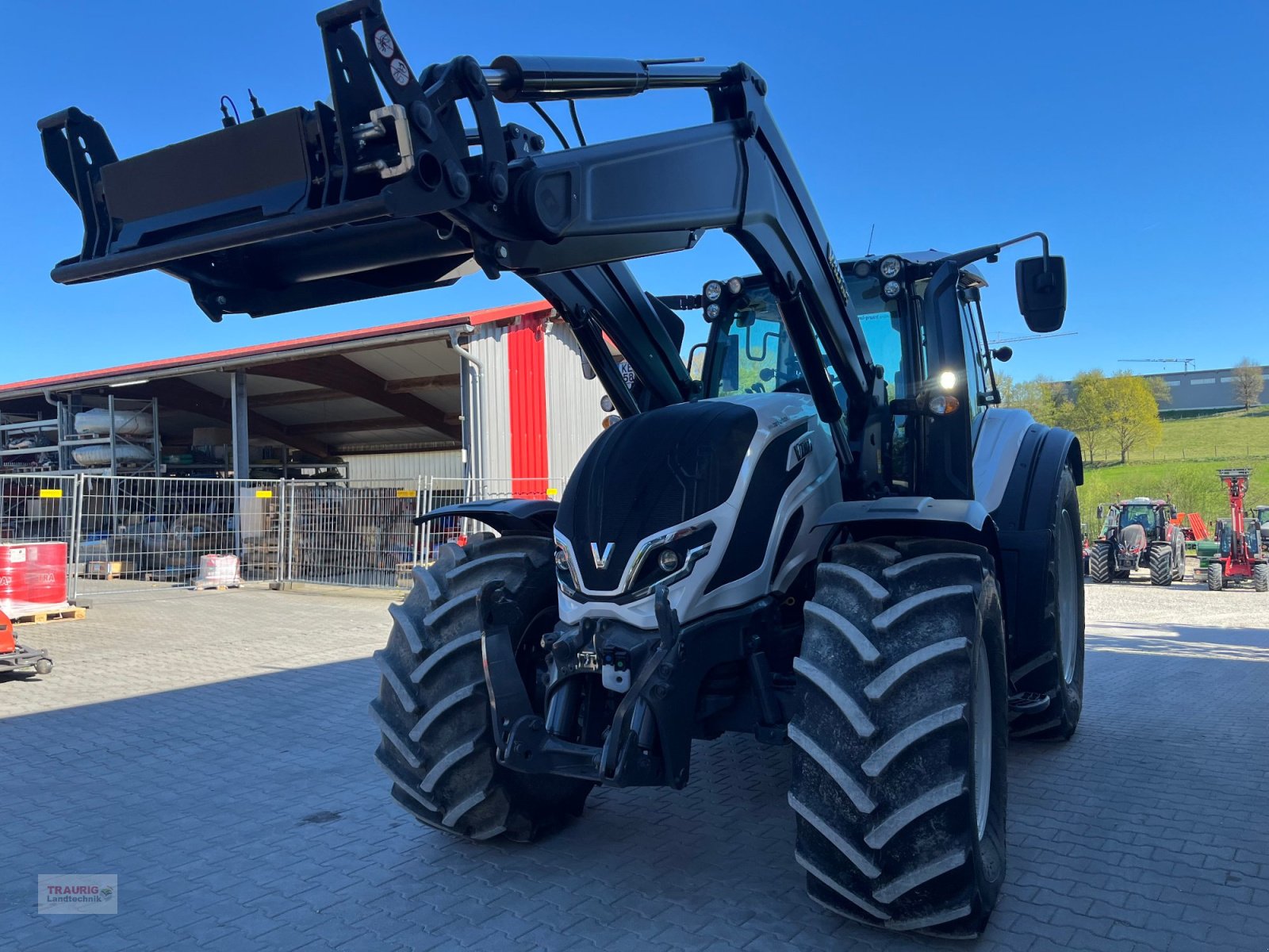Traktor tipa Valtra T175 A mit FL, Gebrauchtmaschine u Mainburg/Wambach (Slika 11)
