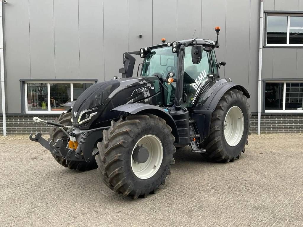 Traktor del tipo Valtra T175 Active, eco, 2024, 565 uur! GPS Voorbereid!, Gebrauchtmaschine In Marknesse (Immagine 1)