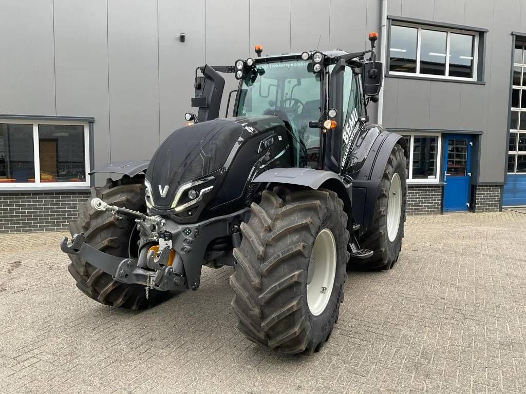 Traktor del tipo Valtra T175 Active, eco, 2024, 565 uur! GPS Voorbereid!, Gebrauchtmaschine In Marknesse (Immagine 2)
