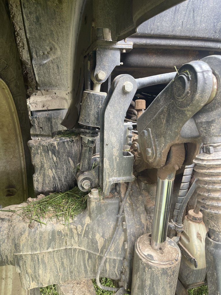 Traktor des Typs Valtra T175 Active, Gebrauchtmaschine in COULVAIN (Bild 11)