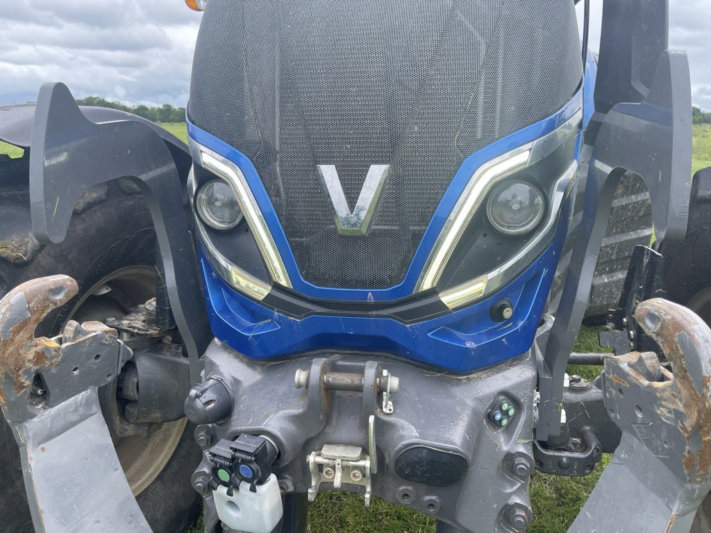 Traktor des Typs Valtra T175 Active, Gebrauchtmaschine in COULVAIN (Bild 10)