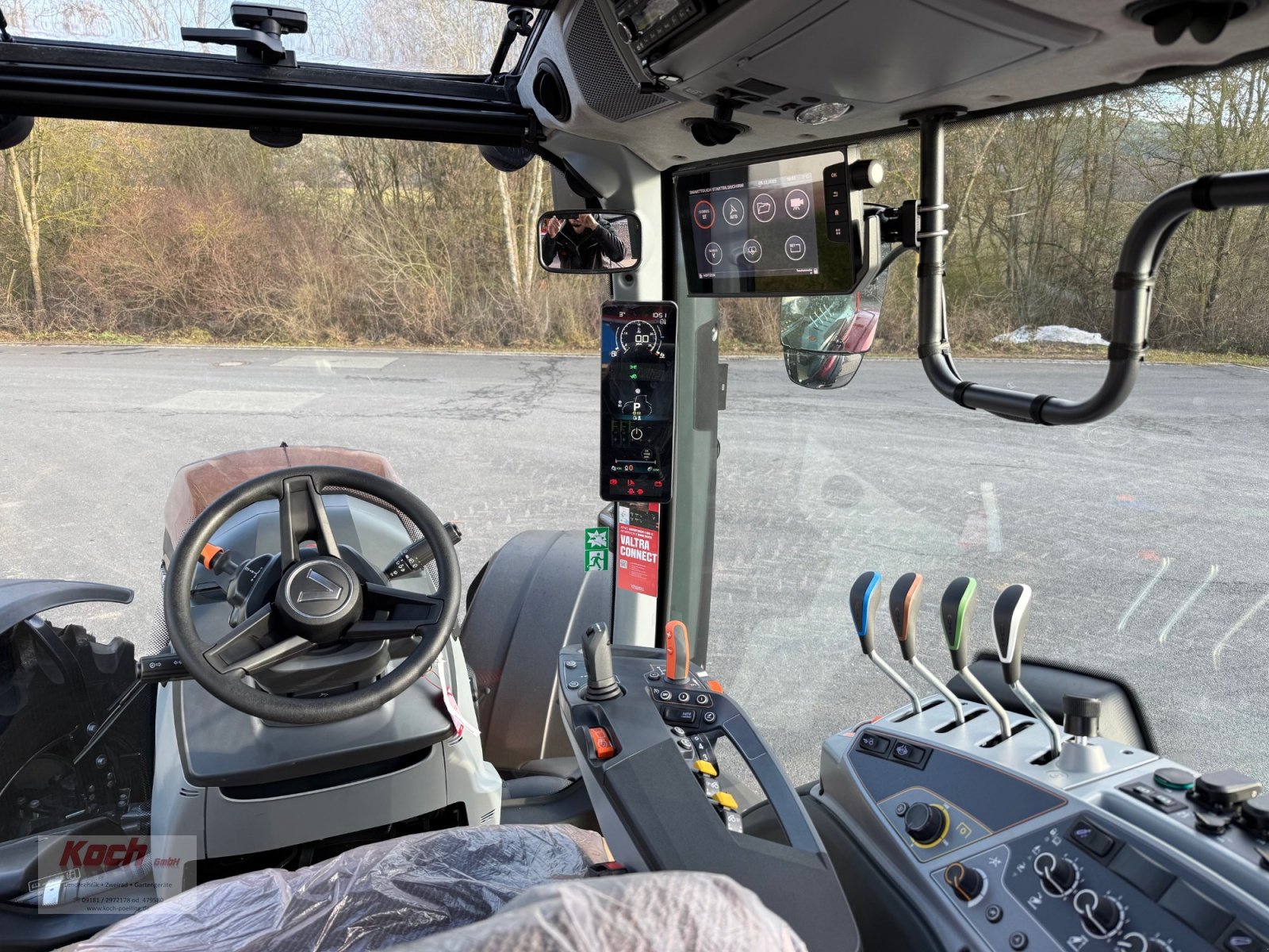 Traktor του τύπου Valtra T175 Active, Neumaschine σε Neumarkt / Pölling (Φωτογραφία 10)