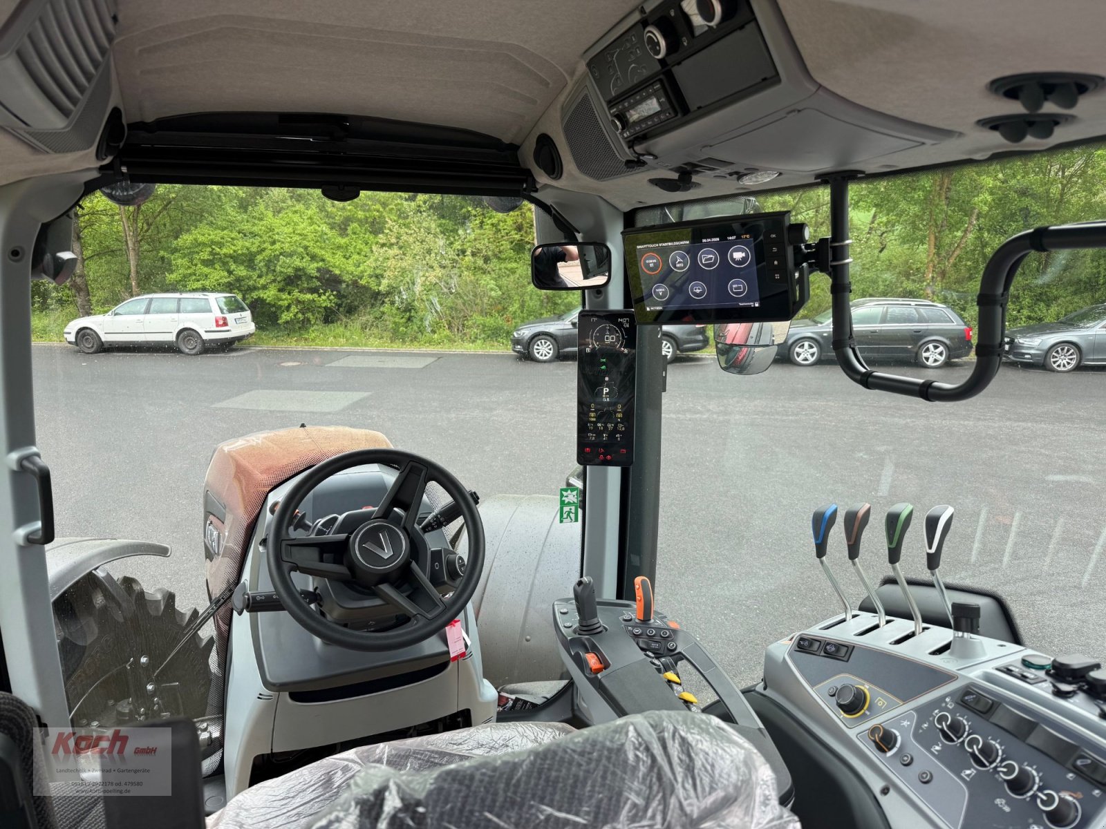 Traktor typu Valtra T175 Active, Neumaschine v Neumarkt / Pölling (Obrázek 10)