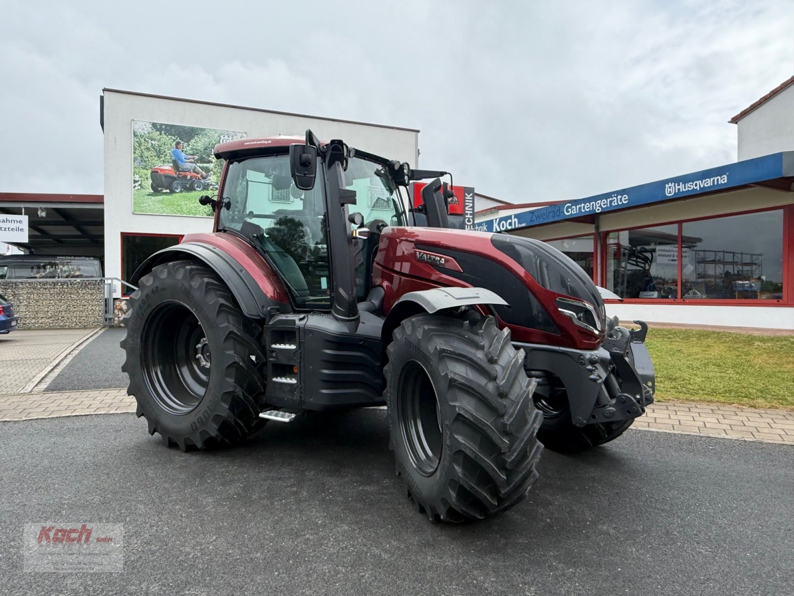 Traktor van het type Valtra T175 D, Neumaschine in Neumarkt / Pölling (Foto 3)