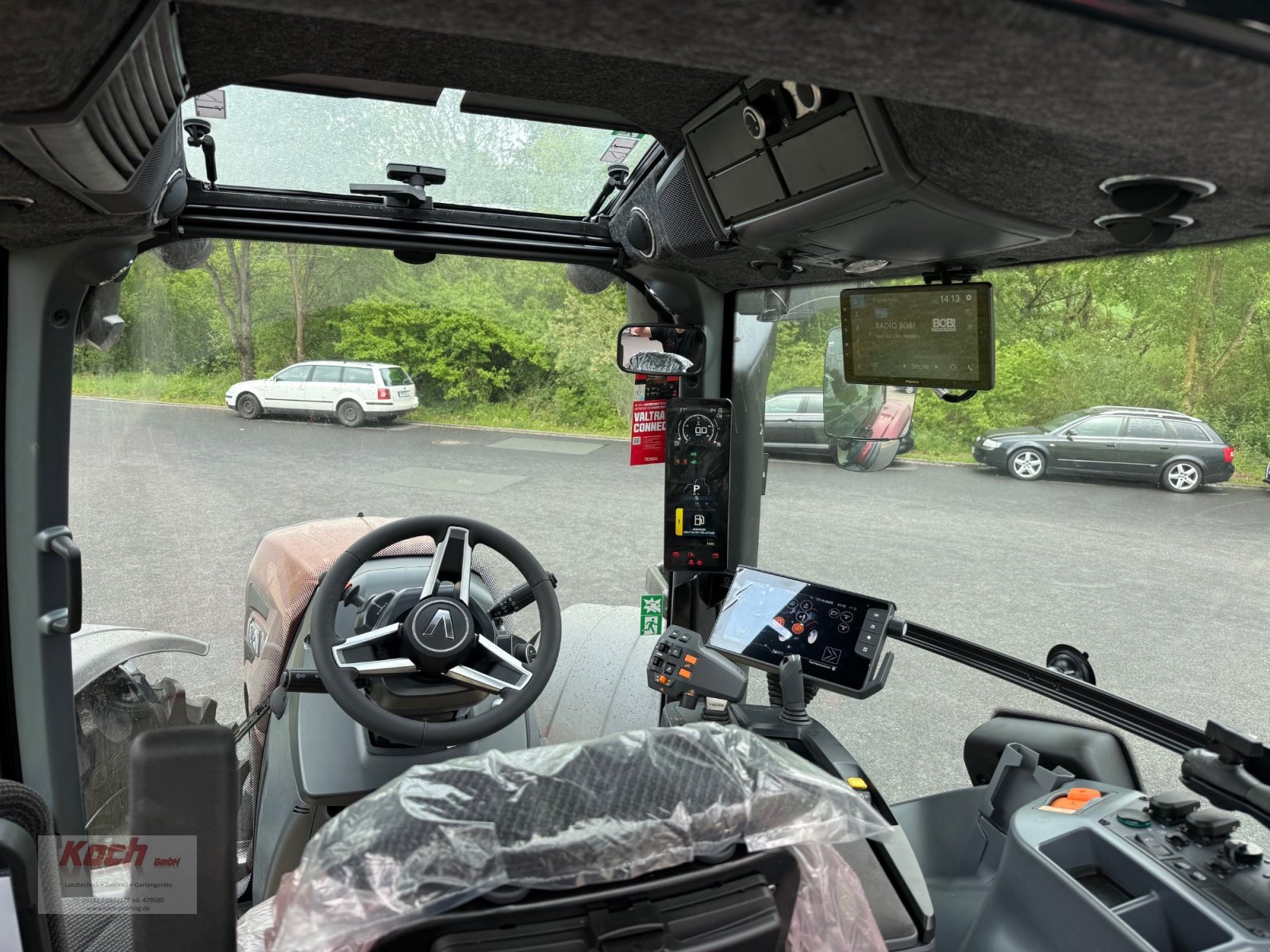 Traktor van het type Valtra T175 D, Neumaschine in Neumarkt / Pölling (Foto 12)