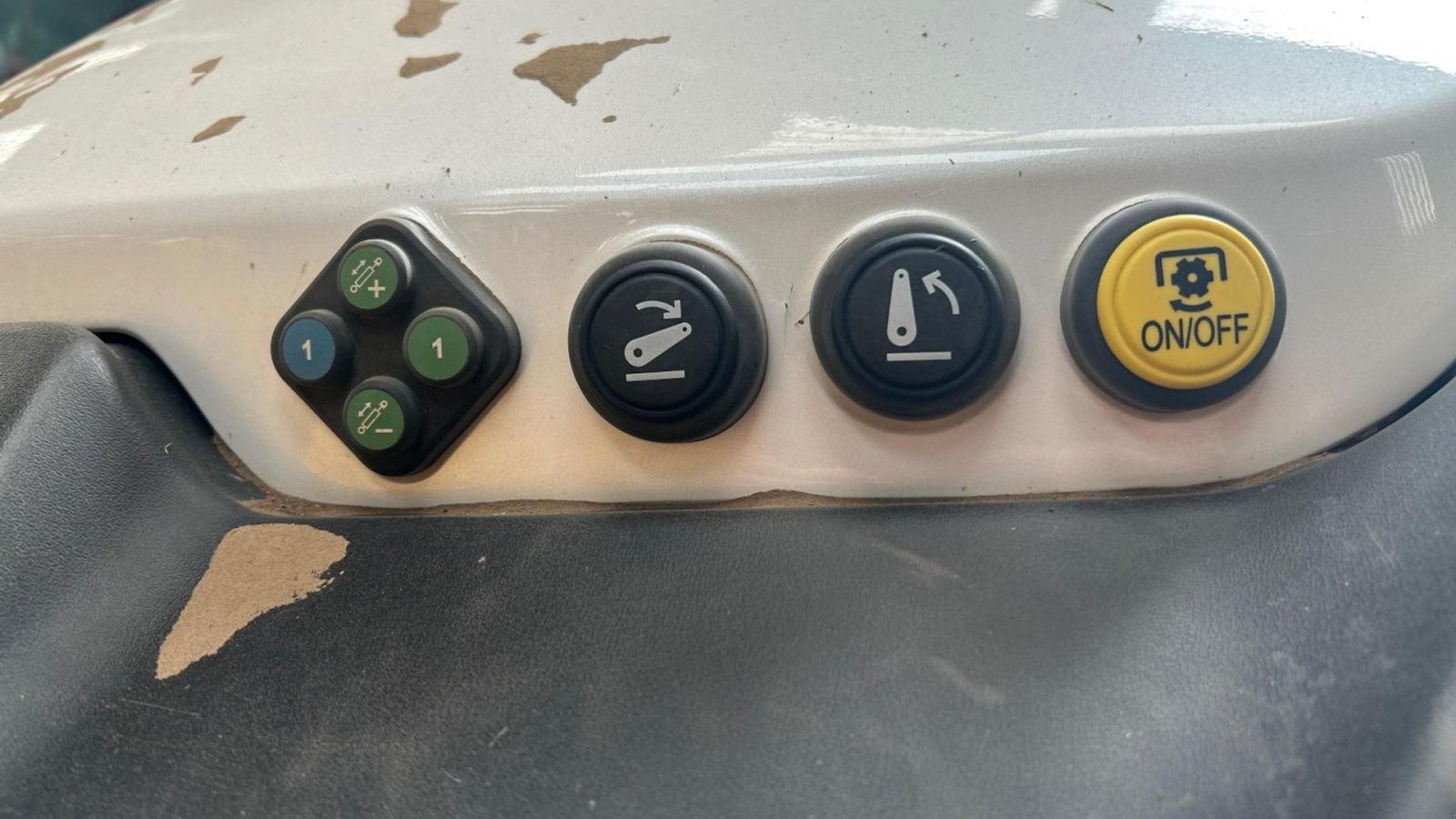 Traktor Türe ait Valtra T175  SOLGT!!! Kun 1.650 timer. Front lift.  Luftbremser., Gebrauchtmaschine içinde Kolding (resim 13)